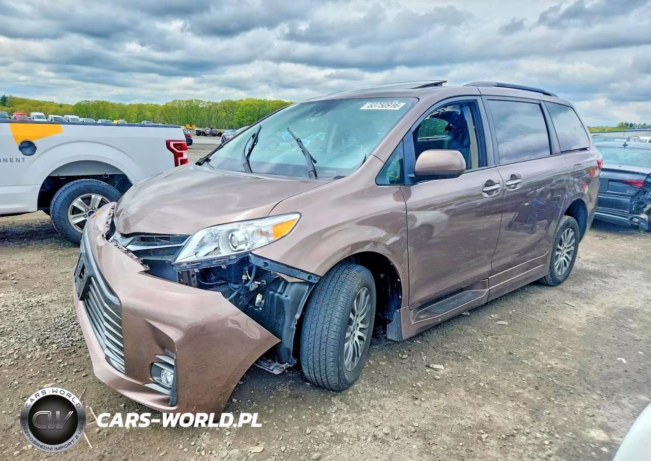 2020 Toyota Sienna Xle 8-Passenger