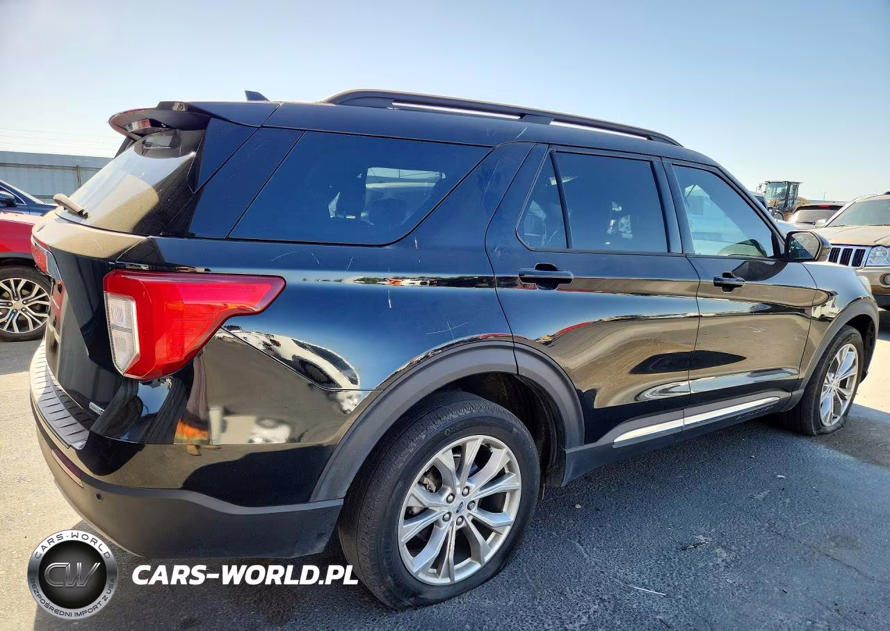 2020 Ford Explorer Xlt VIN:1FMSK8DH3LGA17349 - 3