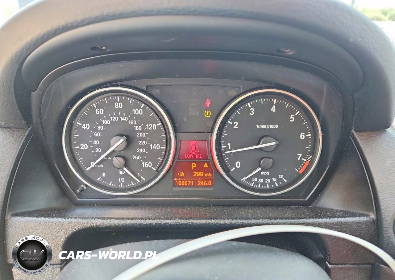 2013 BMW X1 xDrive28I VIN:WBAVL1C59DVR86337 - 9