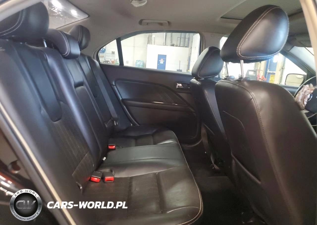 2011 Ford Fusion Sport VIN:3FAHP0DC2BR220462 - 10