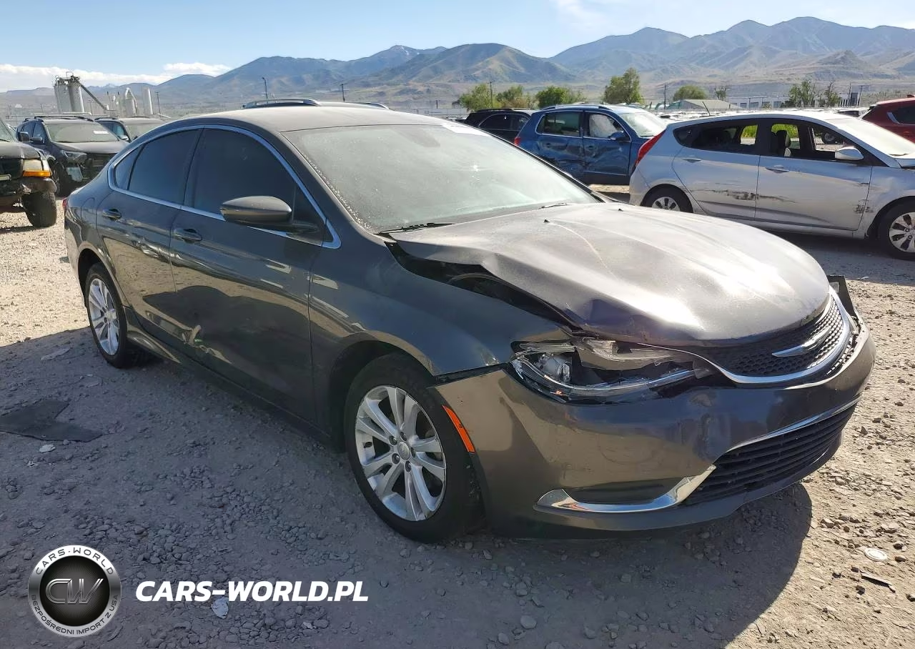 2015 Chrysler 200 Limited VIN:1C3CCCAB4FN606939 - 4