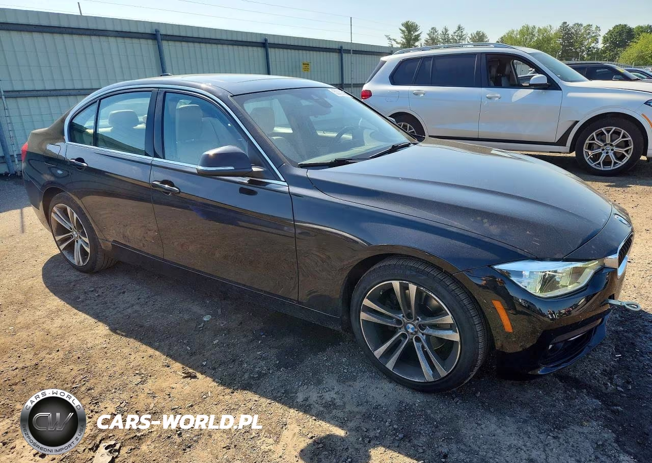 2018 BMW 330 Xi VIN:WBA8D9C54JA607806 - 4