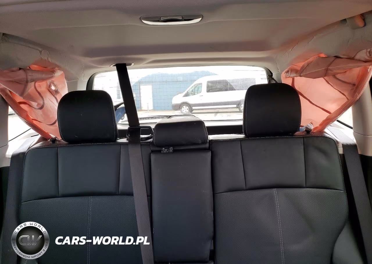 2018 Subaru Forester 2.5I Touring VIN:JF2SJAWC7JH433218 - 10