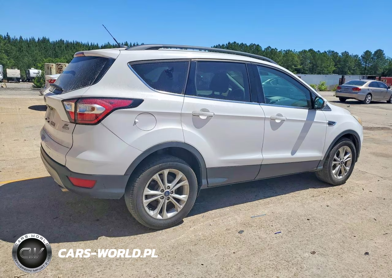 2017 Ford Escape Se VIN:1FMCU0G97HUD78242 - 3