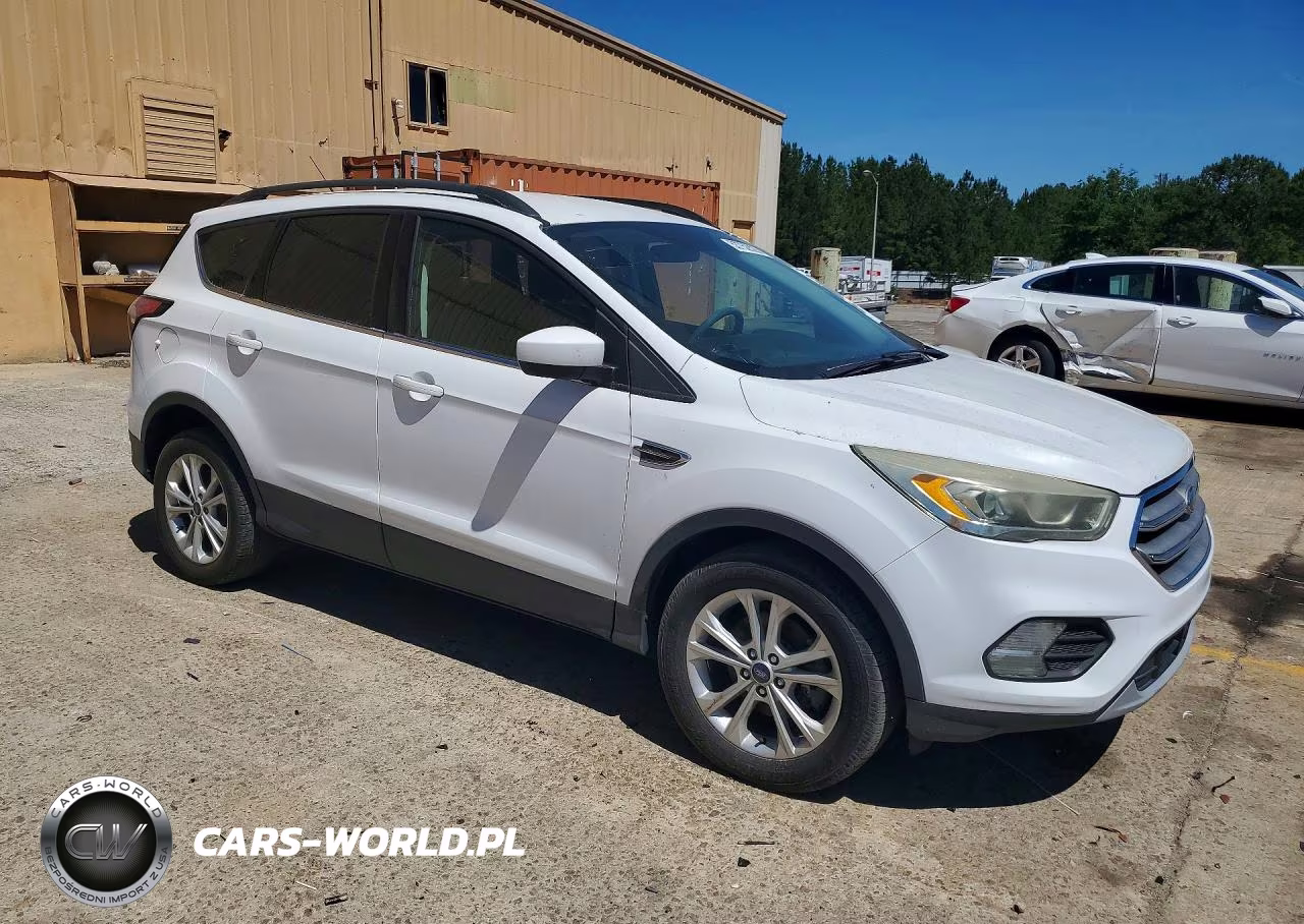 2017 Ford Escape Se VIN:1FMCU0G97HUD78242 - 4