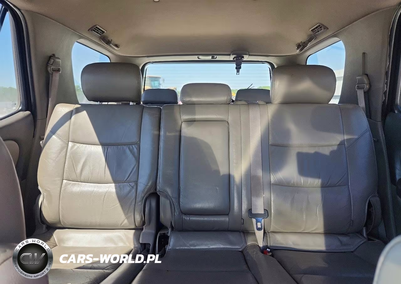 2002 Toyota Sequoia Limited VIN:5TDBT48A22S104817 - 10