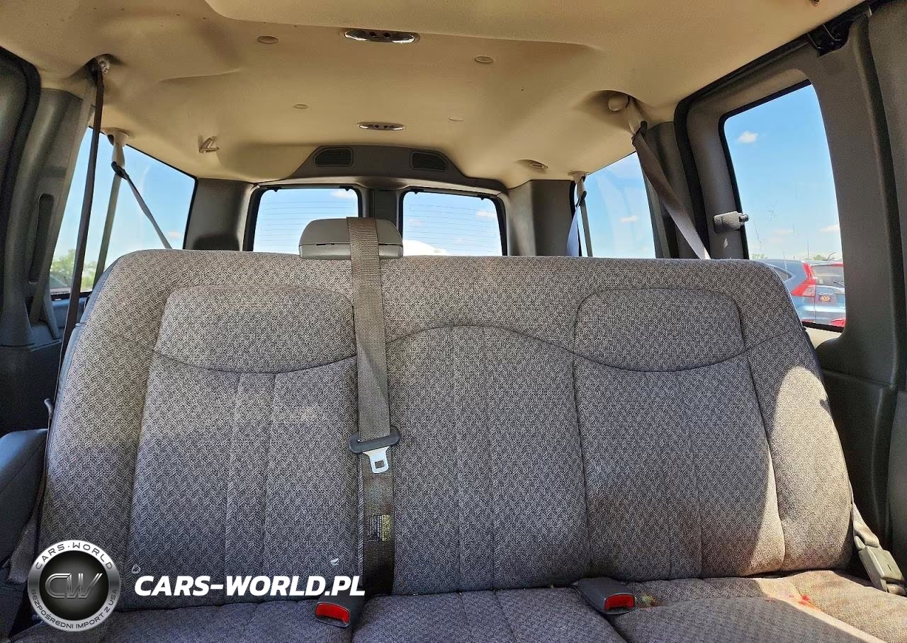 2005 Chevrolet Express G1500 VIN:1GNFG15T151163666 - 10