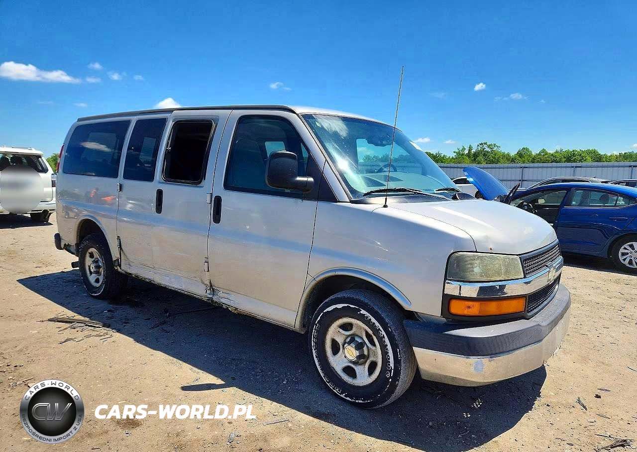 2005 Chevrolet Express G1500 VIN:1GNFG15T151163666 - 4