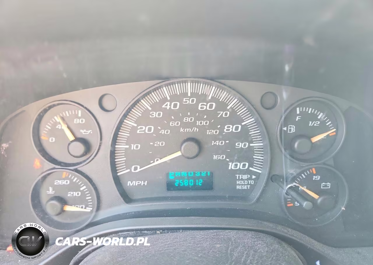 2005 Chevrolet Express G1500 VIN:1GNFG15T151163666 - 9
