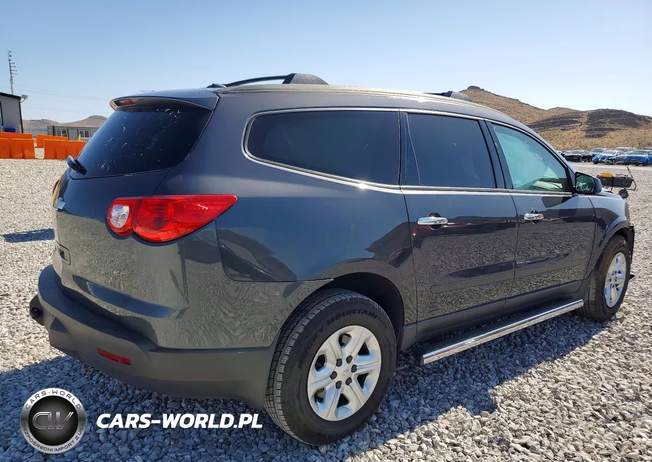 2012 Chevrolet Traverse Ls VIN:1GNKVEED0CJ330746 - 3