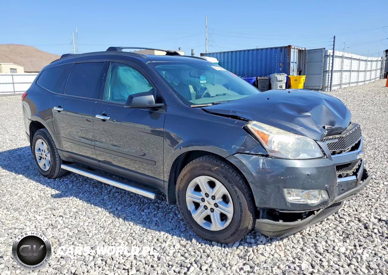 2012 Chevrolet Traverse Ls VIN:1GNKVEED0CJ330746 - 4