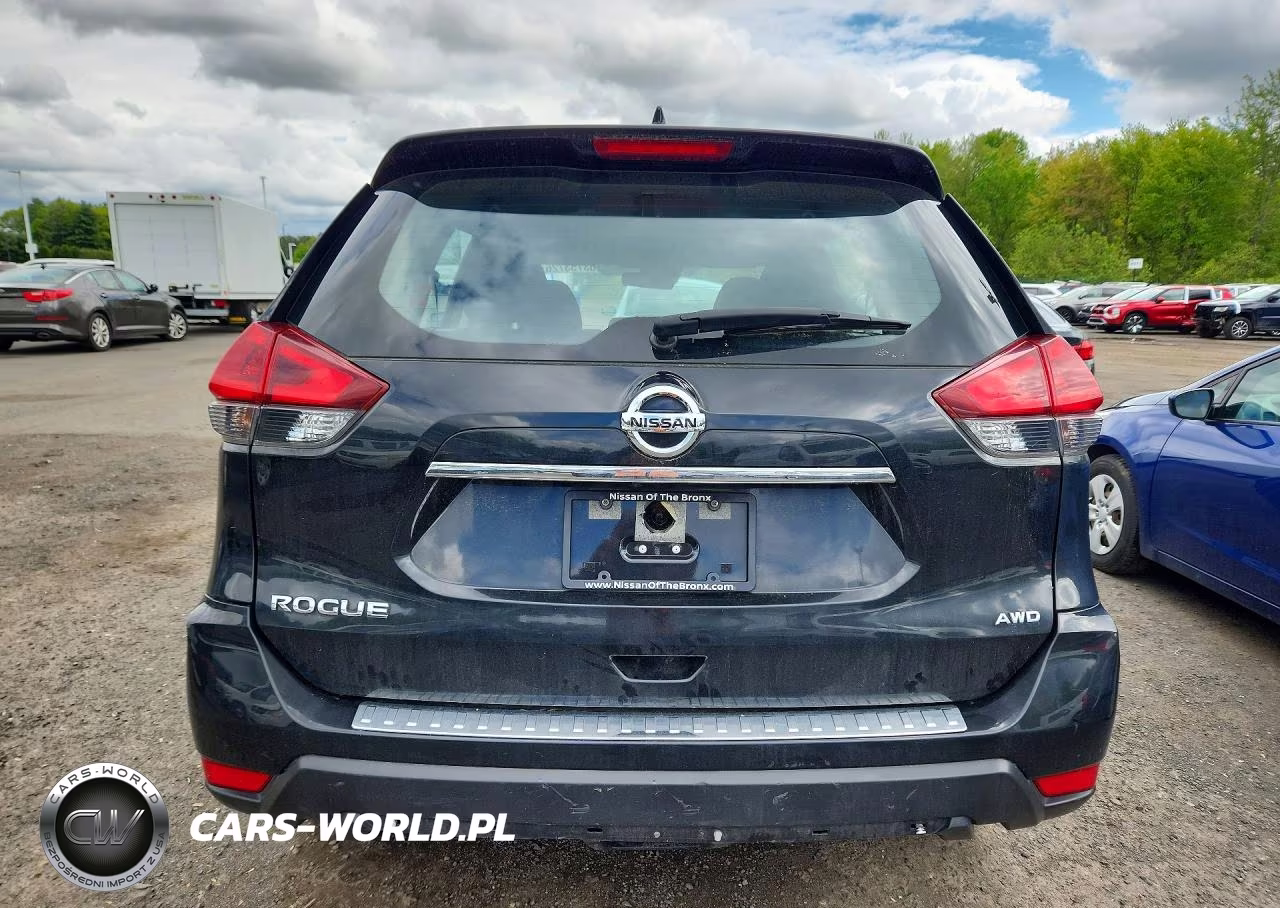 2020 Nissan Rogue S VIN:JN8AT2MV0LW137930 - 6