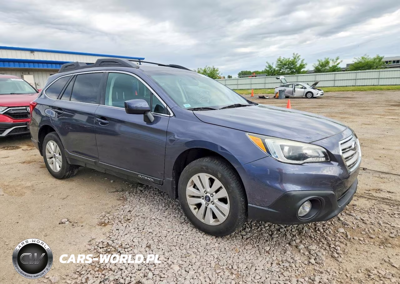 2016 Subaru Outback 2.5I Premium VIN:4S4BSBDC8G3313384 - 4