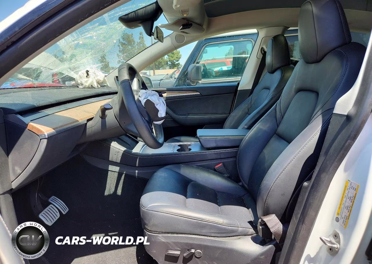 2023 Tesla Model Y VIN:7SAYGDEF7PF836731 - 7