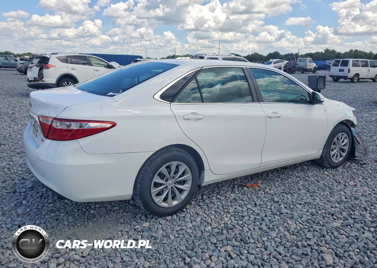 2016 Toyota Camry Le VIN:4T4BF1FK5GR517904 - 3