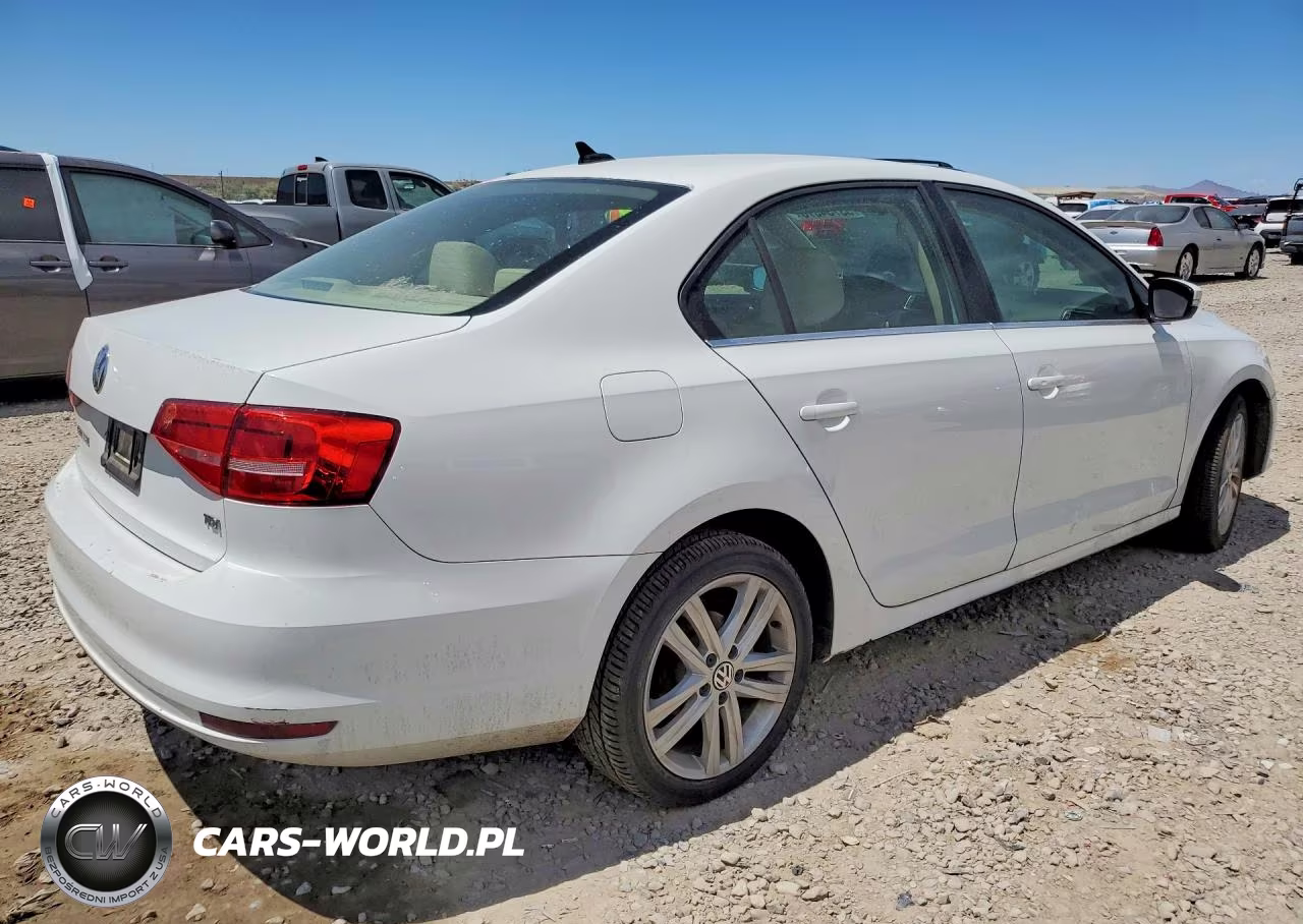 2015 Volkswagen Jetta Tdi VIN:3VWLA7AJ6FM304270 - 3