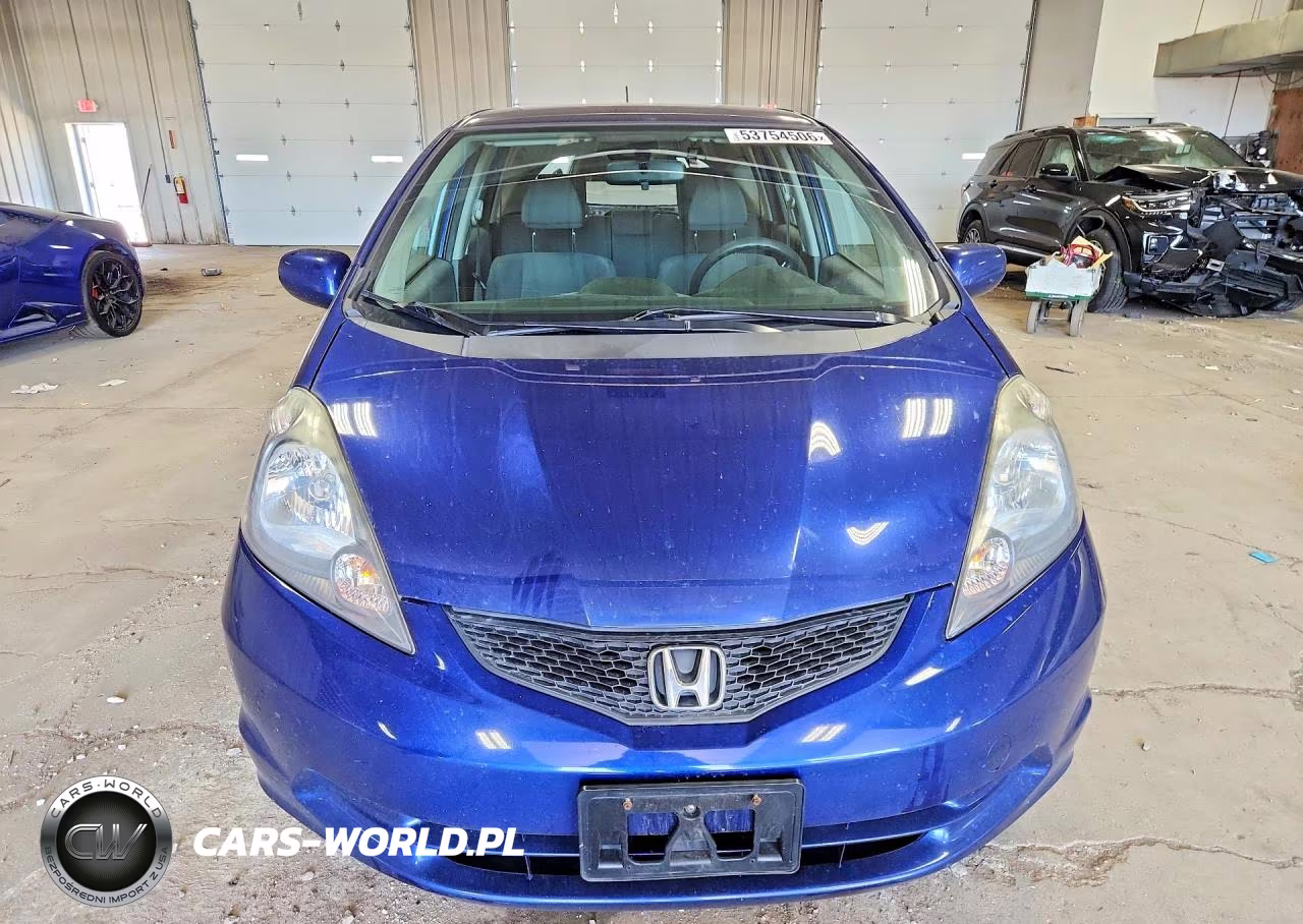 2013 Honda Fit VIN:JHMGE8H37DC075195 - 5