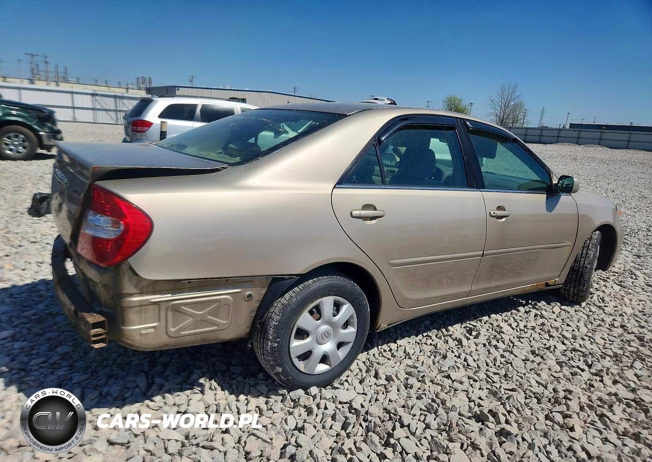 2003 Toyota Camry Le VIN:4T1BE32K13U663922 - 3