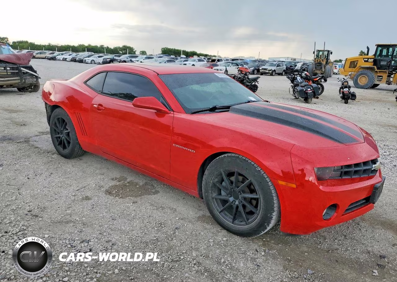 2011 Chevrolet Camaro Lt VIN:2G1FC1ED8B9199206 - 4