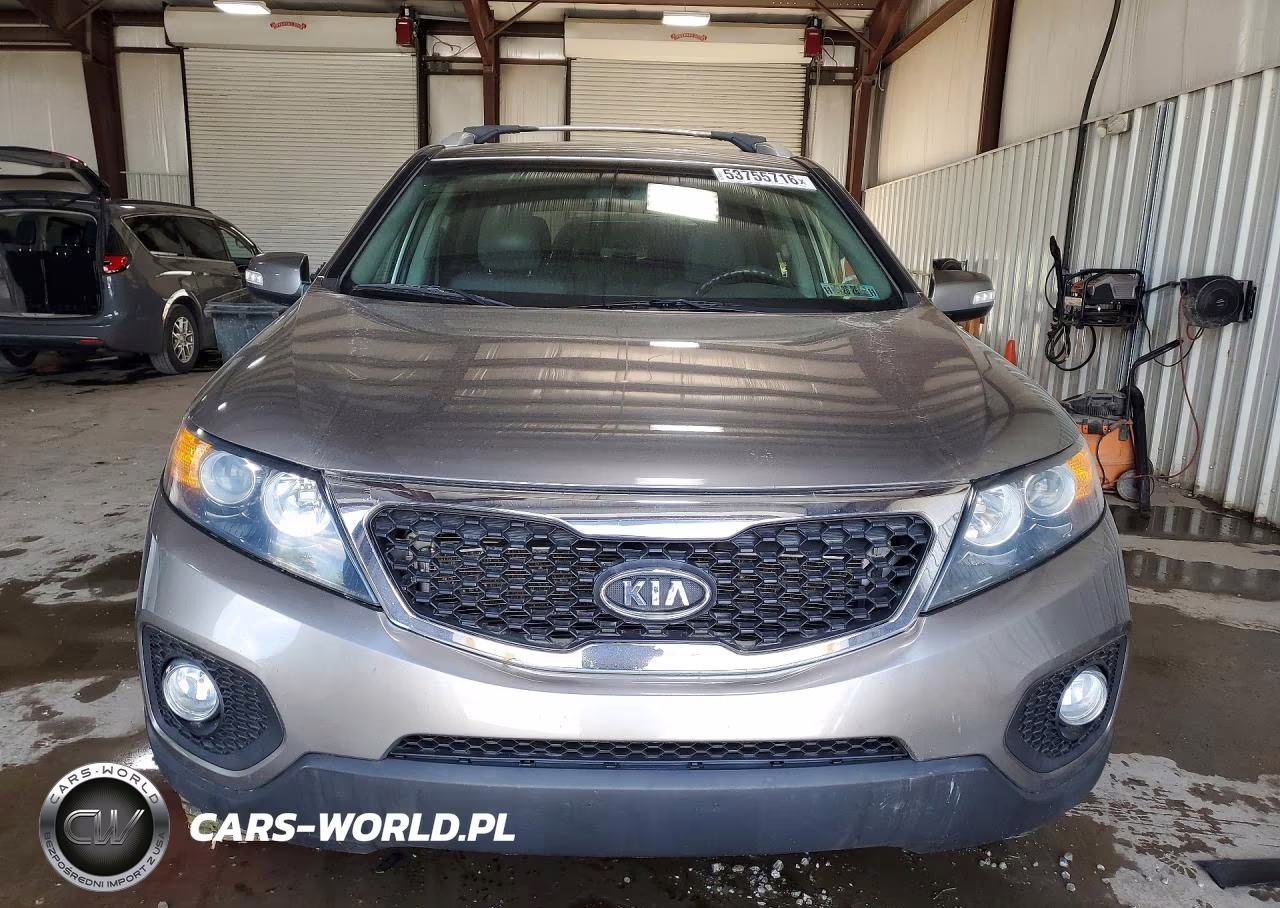 2013 Kia Sorento Lx VIN:5XYKT3A6XDG416805 - 5