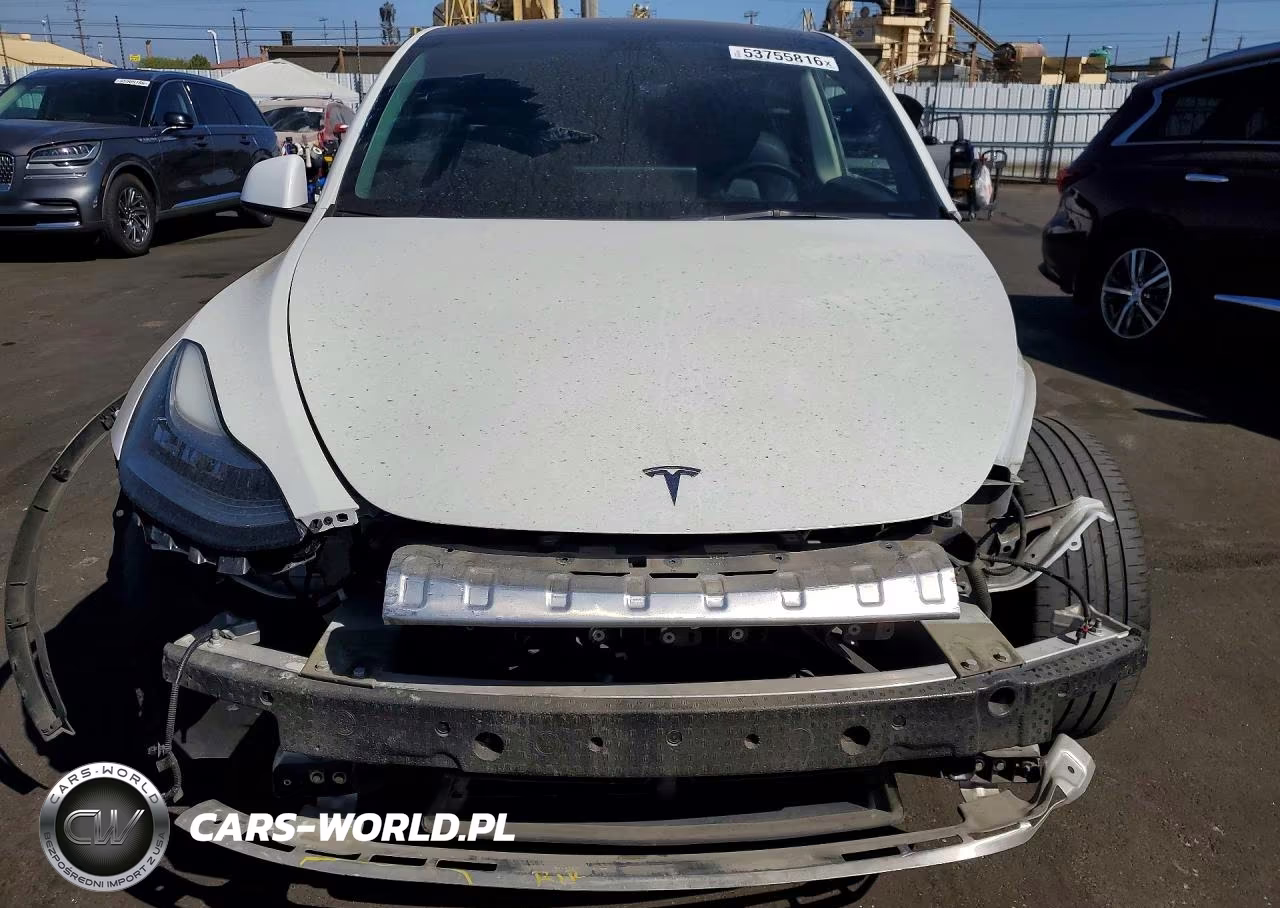 2022 Tesla Model Y VIN:7SAYGDEE2NF328428 - 5