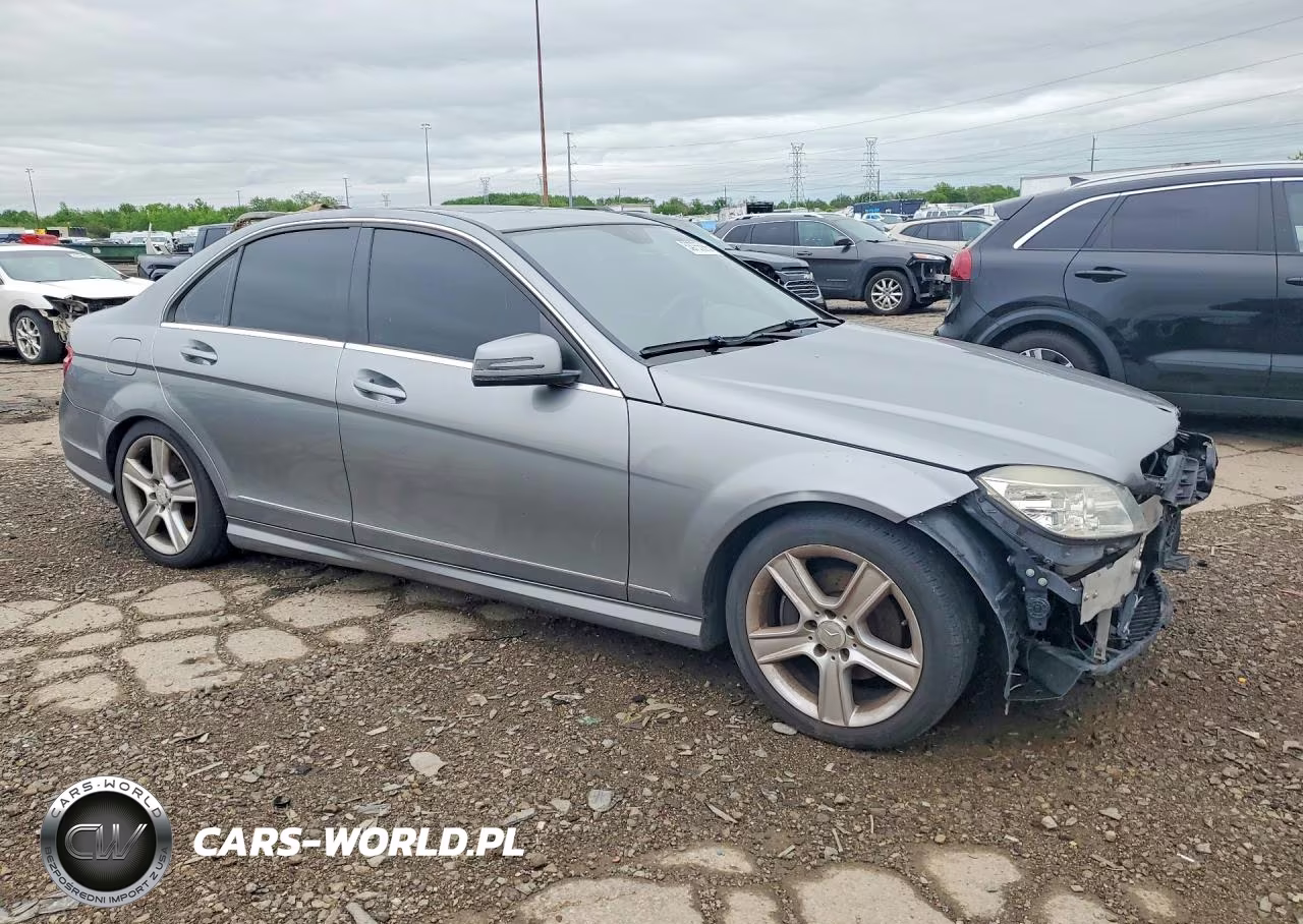 2010 Mercedes-Benz C 300 4Matic VIN:WDDGF8BB9AR100580 - 4