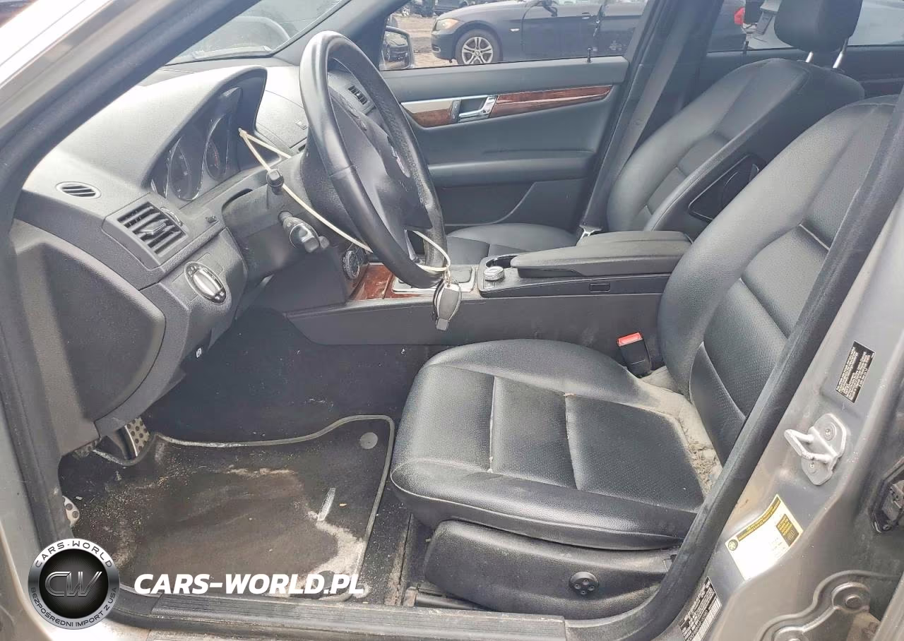 2010 Mercedes-Benz C 300 4Matic VIN:WDDGF8BB9AR100580 - 7