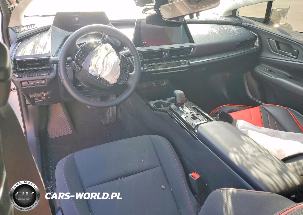 2025 Toyota Prius Plug-In Hybrid Se VIN:JTDACACU4S3050627 - 8