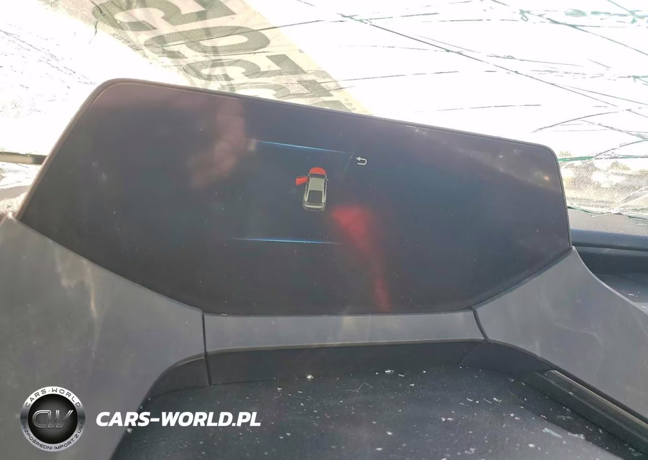 2025 Toyota Prius Plug-In Hybrid Se VIN:JTDACACU4S3050627 - 9