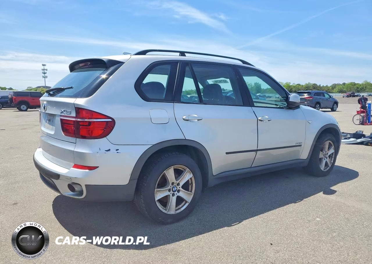 2012 BMW X5 xDrive35I VIN:5UXZV4C5XCL748831 - 3