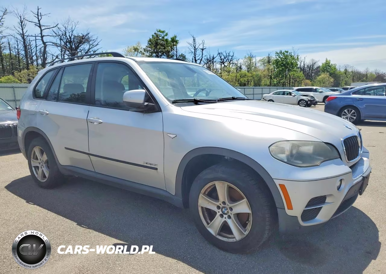 2012 BMW X5 xDrive35I VIN:5UXZV4C5XCL748831 - 4