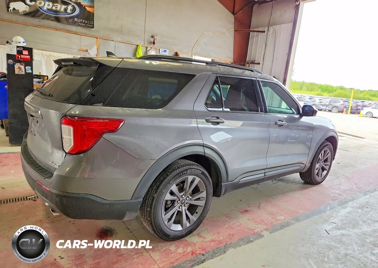2022 Ford Explorer Xlt VIN:1FMSK8DHXNGA88227 - 3