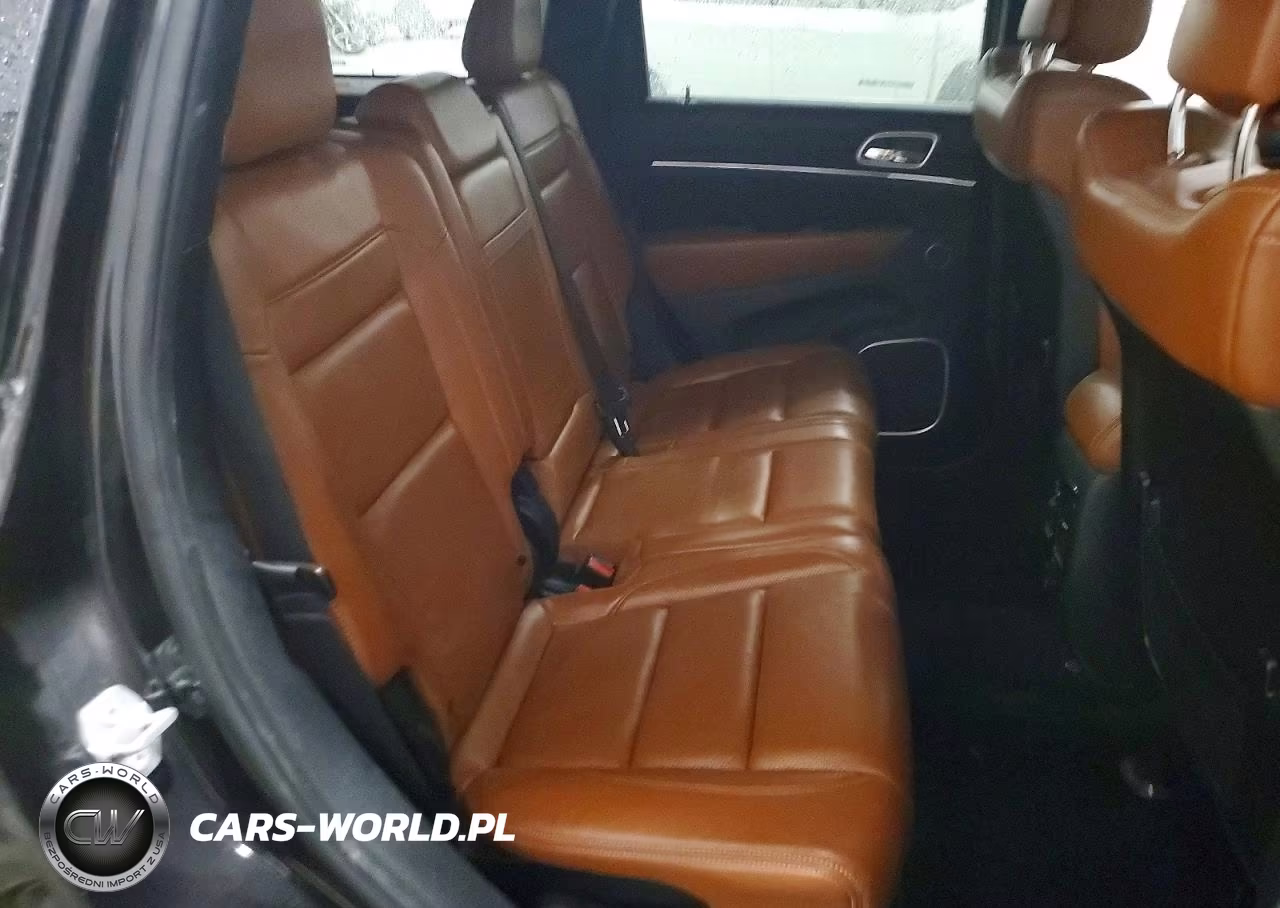 2015 Jeep Grand Cherokee Srt-8 VIN:1C4RJFDJ2FC888185 - 11