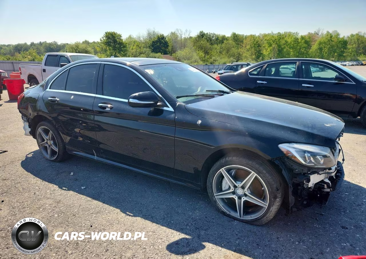2015 Mercedes-Benz C 300 4Matic VIN:55SWF4KB8FU006099 - 4