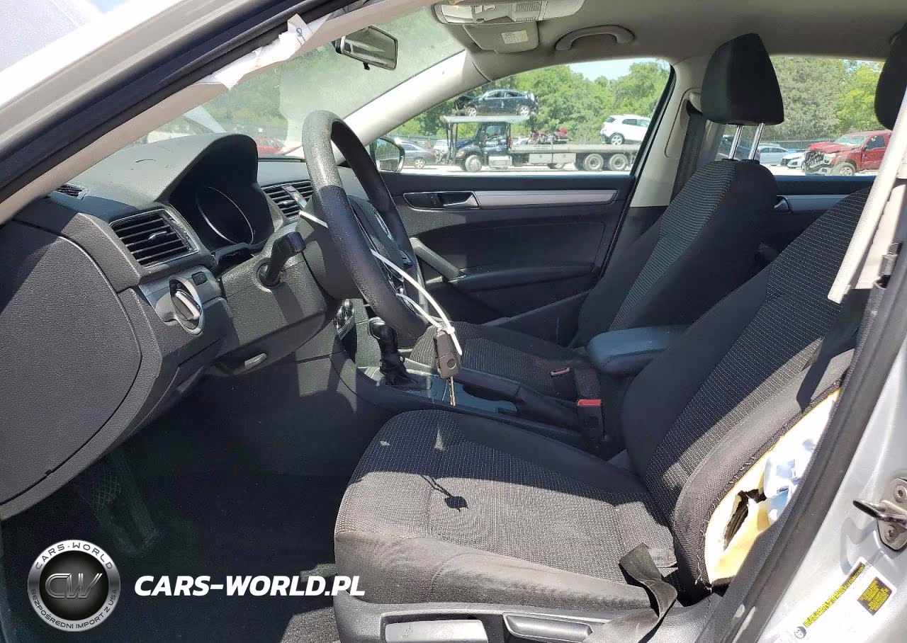 2016 Volkswagen Passat S VIN:1VWAT7A30GC052618 - 7