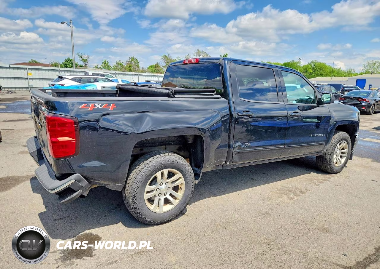 2018 Chevrolet Silverado K1500 Lt VIN:3GCUKREC2JG249528 - 3