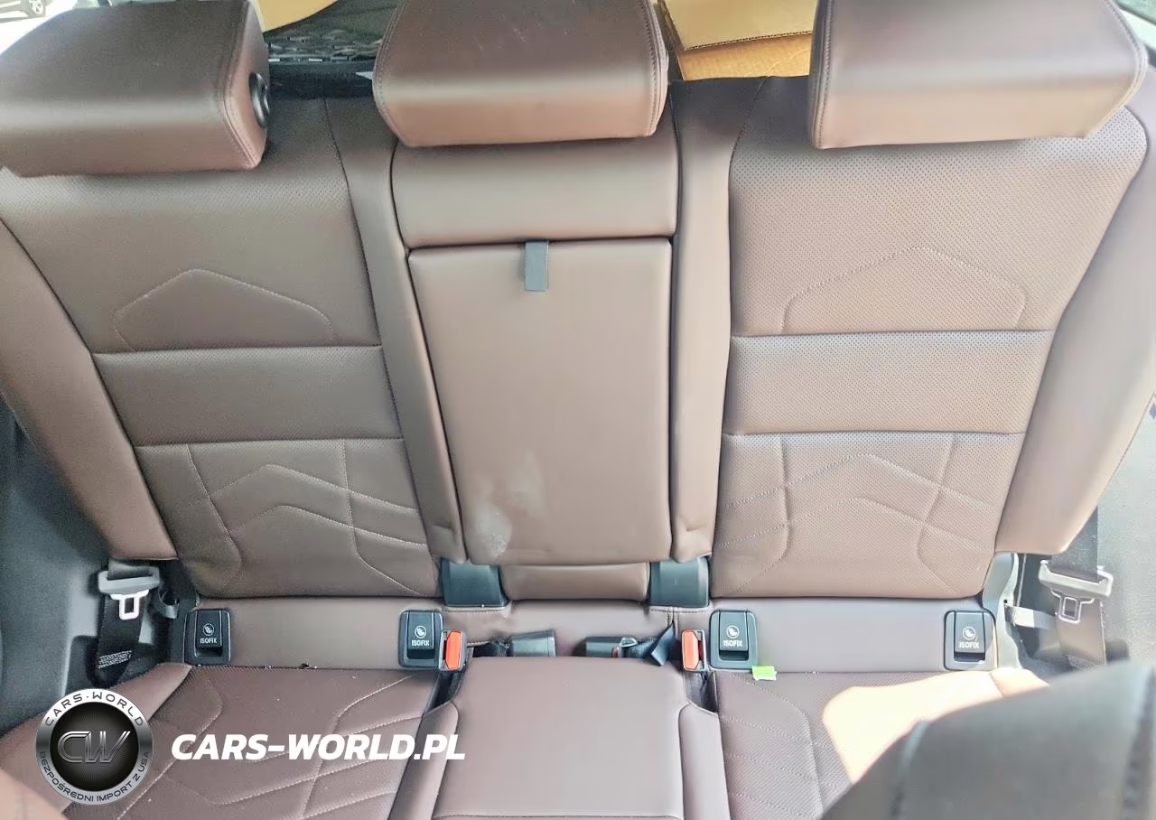 2025 BMW X1 xDrive28I VIN:WBX73EF07S5349112 - 10