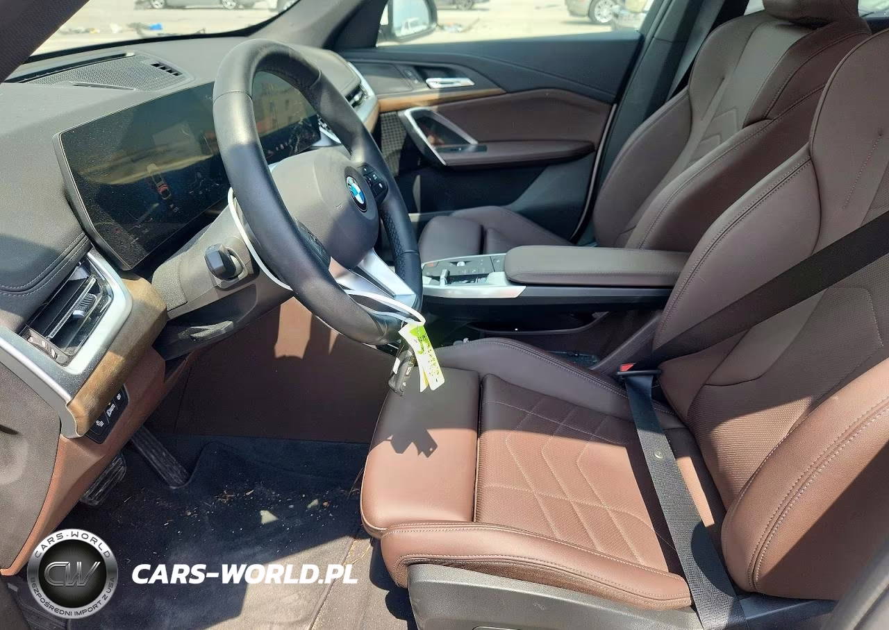 2025 BMW X1 xDrive28I VIN:WBX73EF07S5349112 - 7