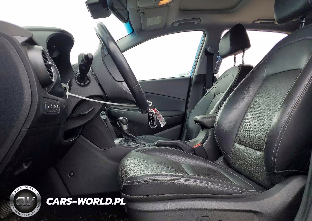 2019 Hyundai Kona Ultimate VIN:KM8K5CA56KU296803 - 7