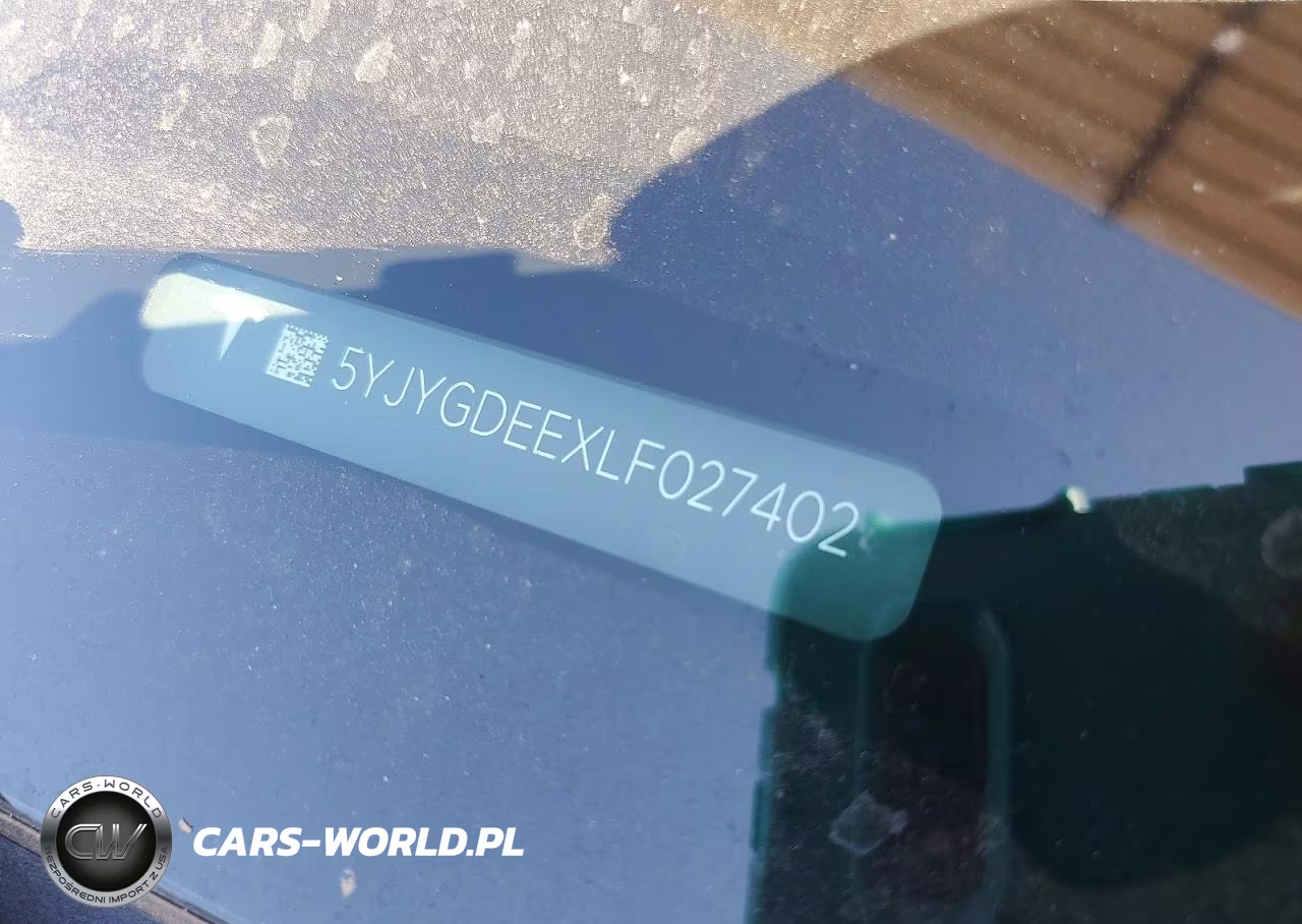 2020 Tesla Model Y VIN:5YJYGDEEXLF027402 - 13