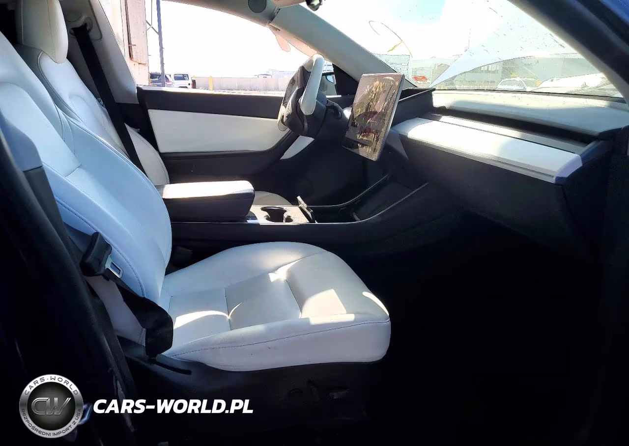 2020 Tesla Model Y VIN:5YJYGDEEXLF027402 - 7
