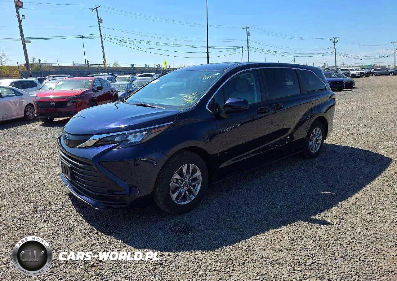 2024 Toyota Sienna Le