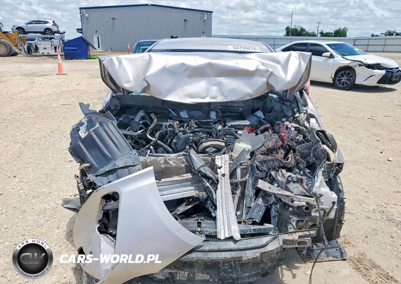 2018 Toyota Prius Prime Premium VIN:JTDKARFP3J3073670 - 5