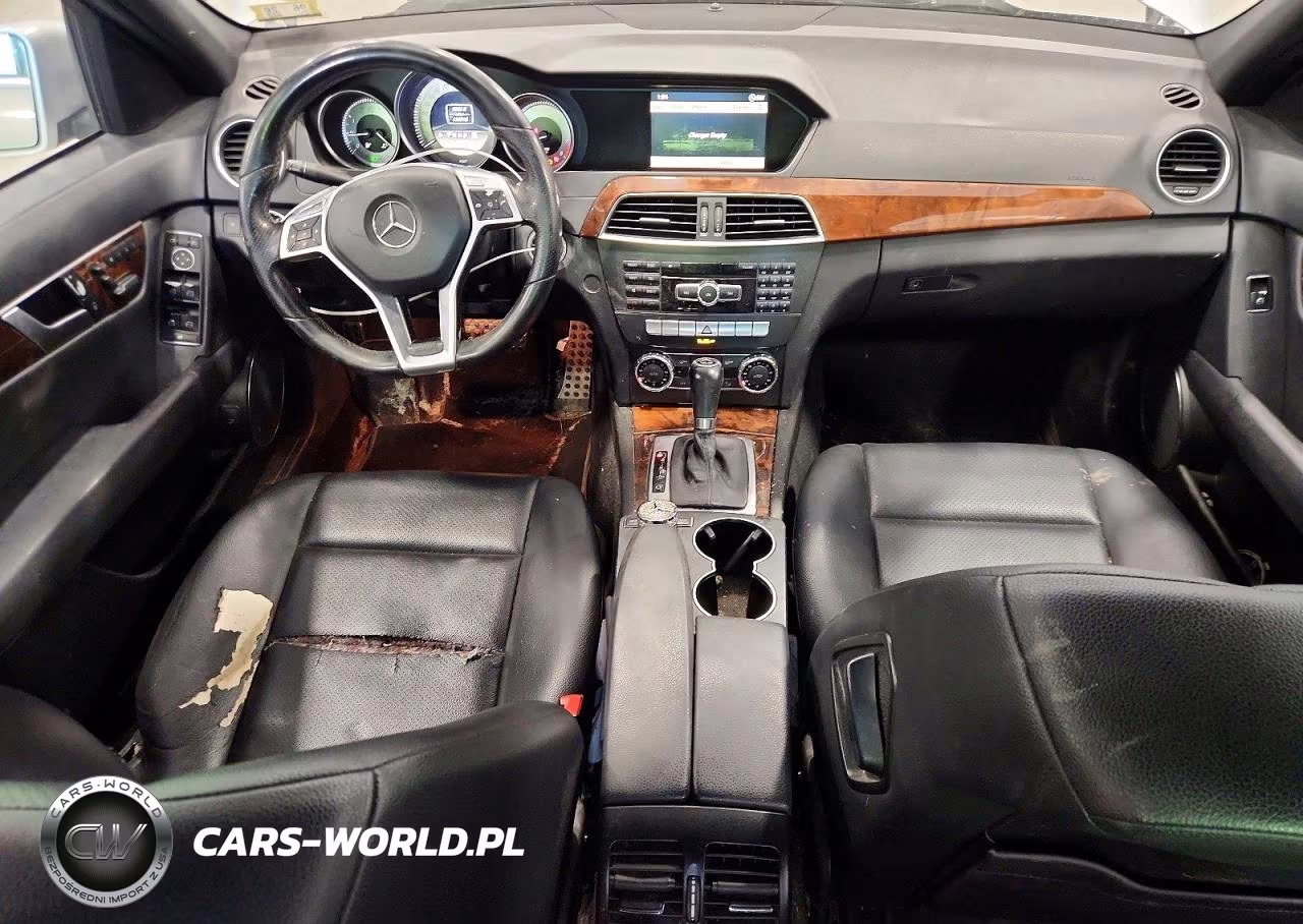 2013 Mercedes-Benz 300C VIN:WDDGF8BB2CR226556 - 8