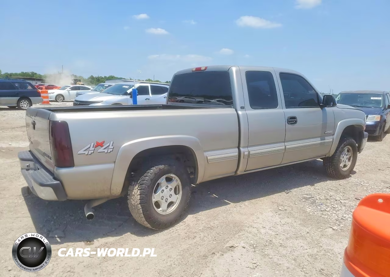 2001 Chevrolet Silverado K1500 VIN:2GCEK19V811338174 - 3