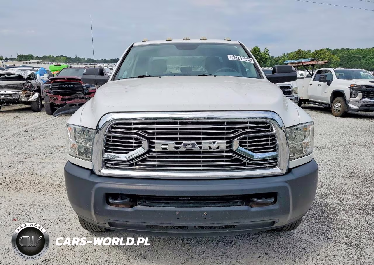 2018 Ram 3500 St VIN:3C63RRGJ9JG305278 - 5