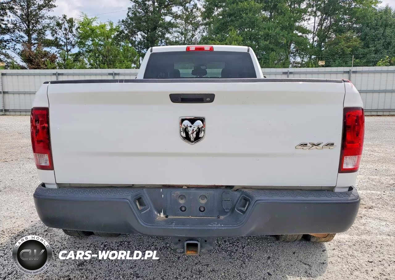 2018 Ram 3500 St VIN:3C63RRGJ9JG305278 - 6