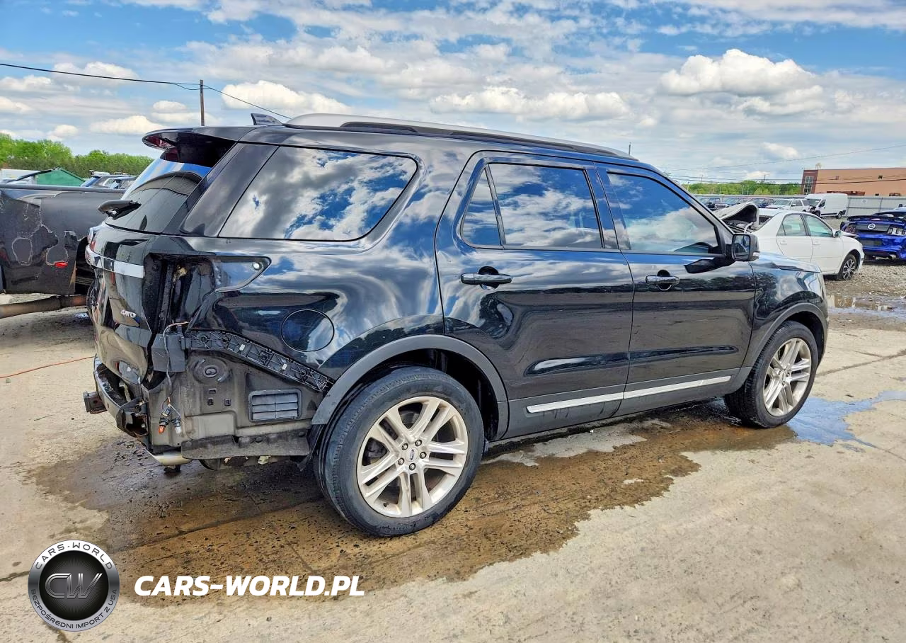 2016 Ford Explorer Xlt VIN:1FM5K8D83GGA22067 - 3