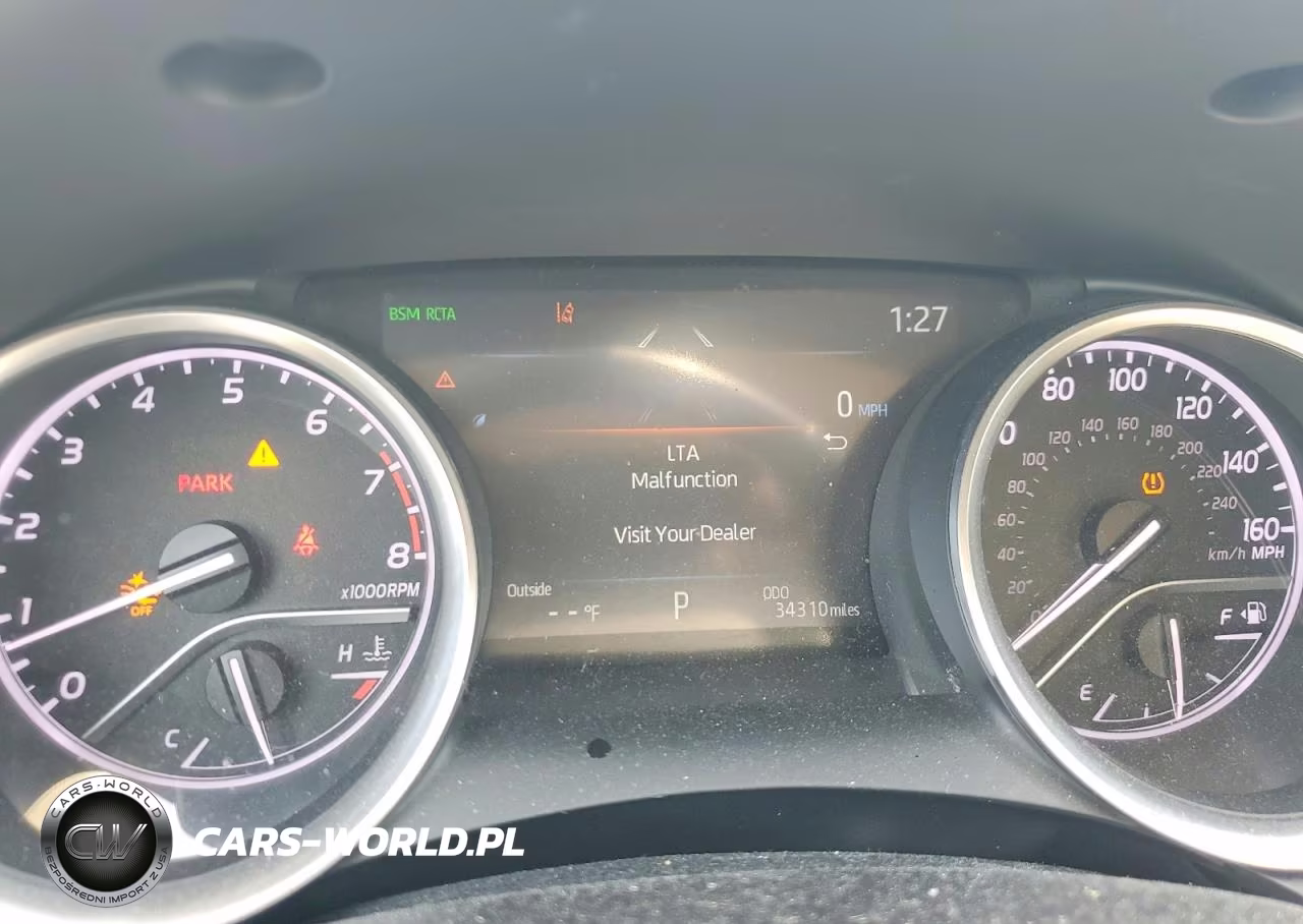 2021 Toyota Camry Le VIN:4T1C11BK5MU035643 - 9