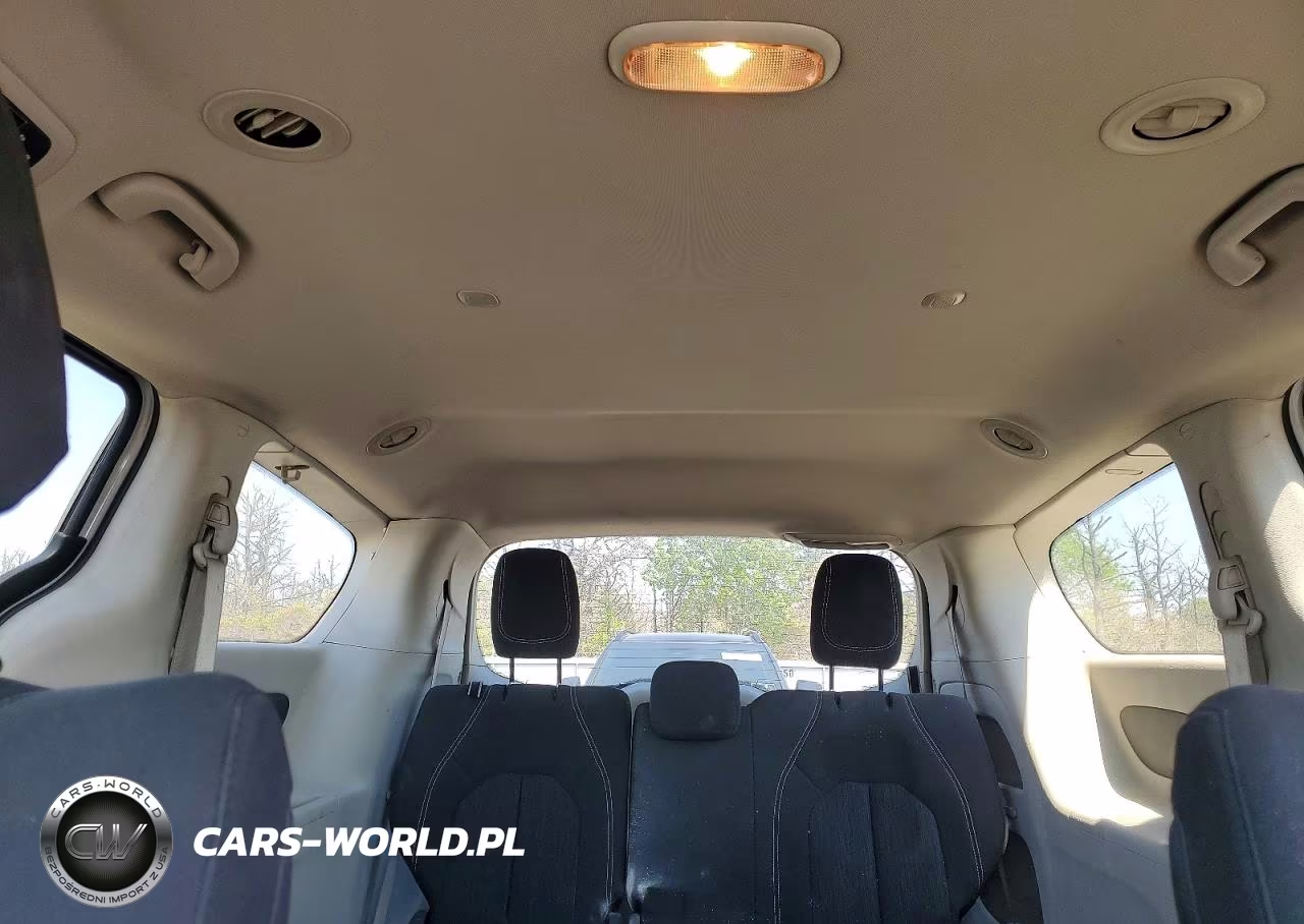 2020 Chrysler Voyager L VIN:2C4RC1AG9LR121488 - 10